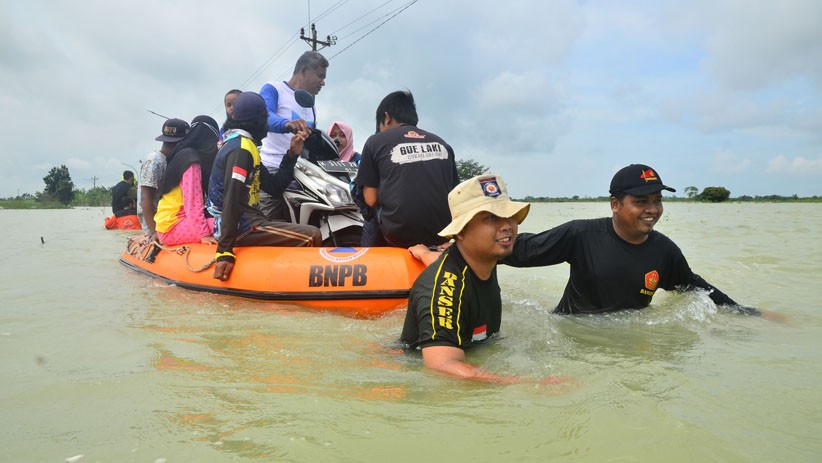 Sungai Wulan Meluap, Ratusan Rumah di Kudus Terendam Banjir - Bagian 1