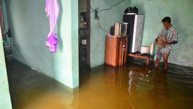 Sungai Wulan Meluap, Ratusan Rumah di Kudus Terendam Banjir - Bagian 3