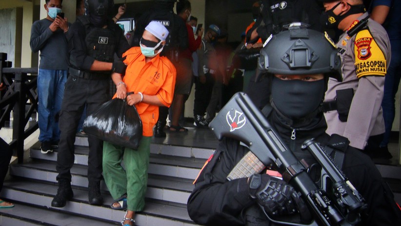 18 Terduga Teroris JAD Dibawa Densus 88 ke Jakarta - Bagian 1