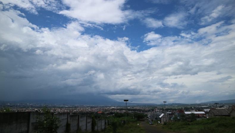 Dentuman Misterius di Malang Masih Terdengar, BMKG: Kemungkinan Mengarah ke Thunderstorm