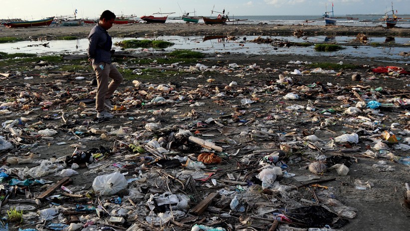 Pantai Jakat Bengkulu Tercemar Sampah Rumah Tangga - Bagian 1