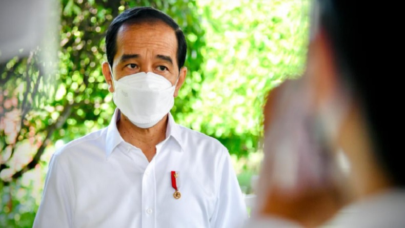 Jokowi: Vaksin AstraZeneca segera Didistribusikan ke Ponpes-Ponpes di Jatim
