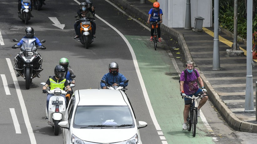Pemprov DKI Jakarta Bangun Jalur Sepeda Permanen Sepanjang 11,2 Kilometer - Bagian 3