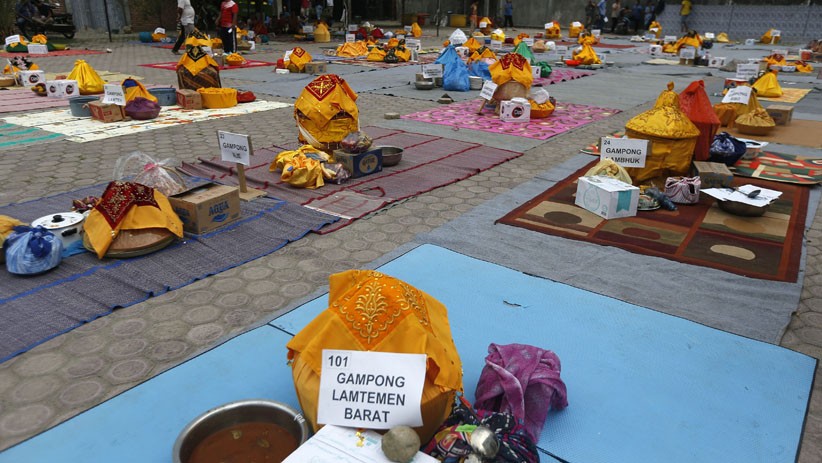Tradisi Kenduri Maulid Akhir Nabi Muhammad di Aceh, Warga Makan Bersama
