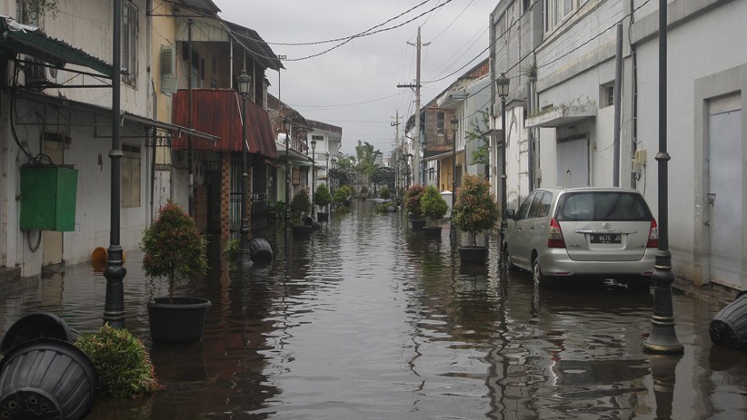 Kondisi Kawasan Kota Lama Semarang Masih Terendam Banjir - Bagian 1