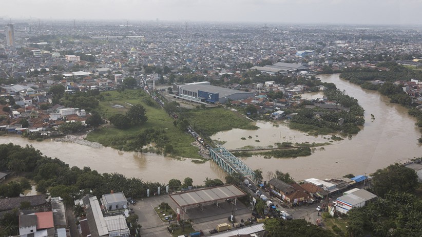 Penampakan dari Udara Banjir Rendam Permukiman Warga Tambun Bekasi - Bagian 3