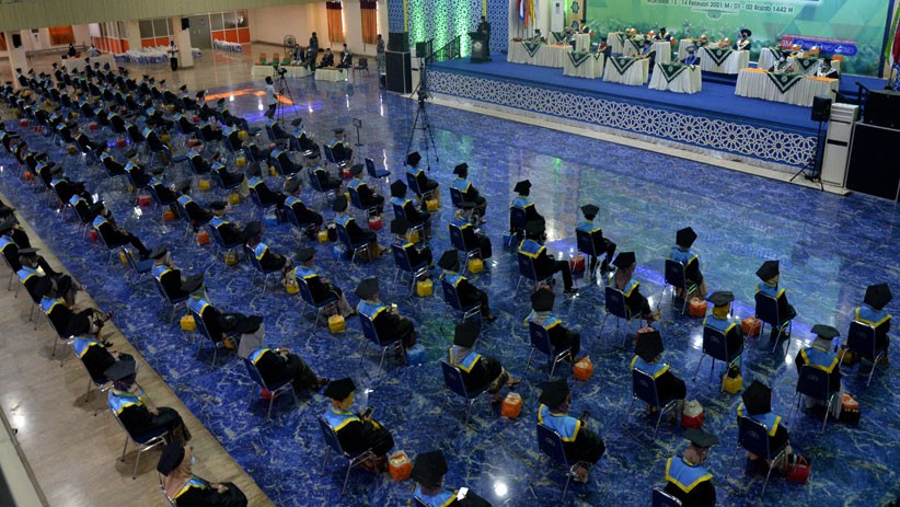 Ribuan Mahasiswa Universitas Muhammadiyah Makassar Ikuti Wisuda Tatap Muka - Bagian 1