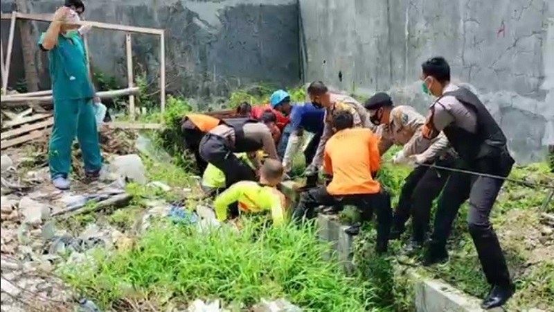 Kabur dari Rumah Sakit, Pasien Covid-19 Ini Masuk Gorong-Gorong 200 Meter 