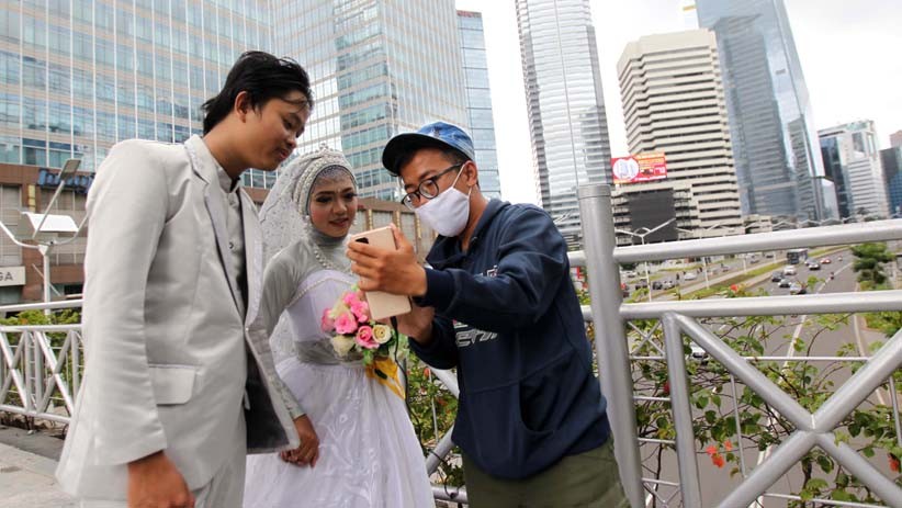 Pria Ini Jadi Fotografer Keliling dengan Smartphone di Lokasi Instagramable - Bagian 2