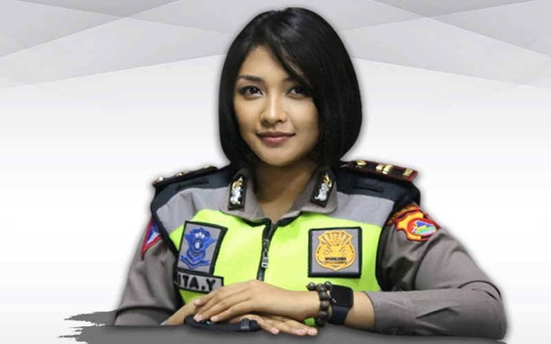 Bukan Sekadar Polwan Cantik, Iptu Rita Juga Jabat Kasat Lantas Polres Lombok Barat