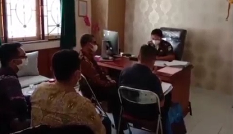 Kejari Buleleng Periksa 7 Tersangka Korupsi Dana Hibah Pariwisata, 1 Sakit