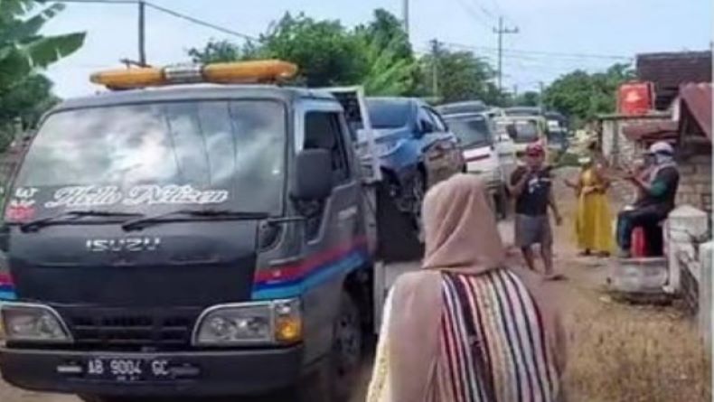 Viral Sekampung Borong Mobil, Ini Permintaan Netizen kepada Warga Tuban 