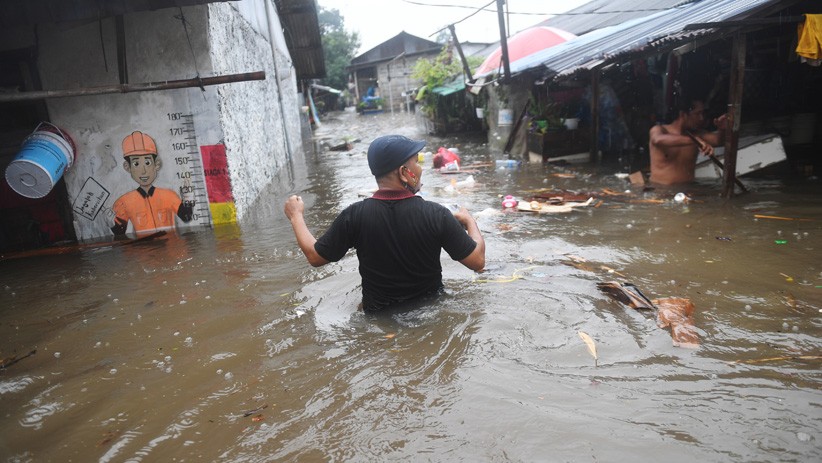 Diguyur Hujan Deras, Sejumlah Wilayah Jakarta Terendam Banjir - Bagian 1