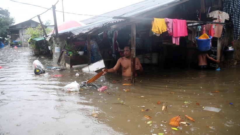 Diguyur Hujan Deras, Sejumlah Wilayah Jakarta Terendam Banjir - Bagian 3