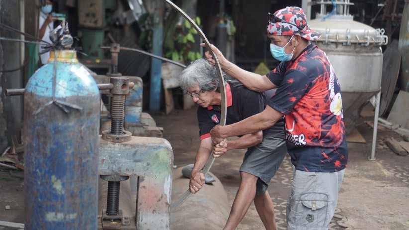 Intip Keseharian Mantan Wali Kota Solo FX Rudy Jadi Tukang Las - Bagian 2