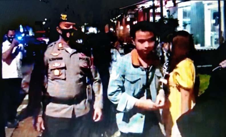 Langgar Prokes, Polisi Bubarkan Kerumunan di Warung hingga Arena Permainan Anak di Jepara