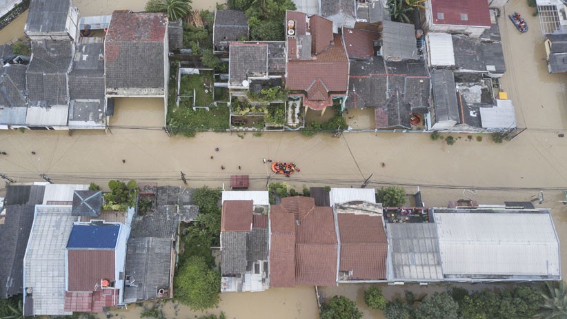 Penampakan dari Udara Banjir Rendam Perumahan Pondok Gede Permai Bekasi - Bagian 2