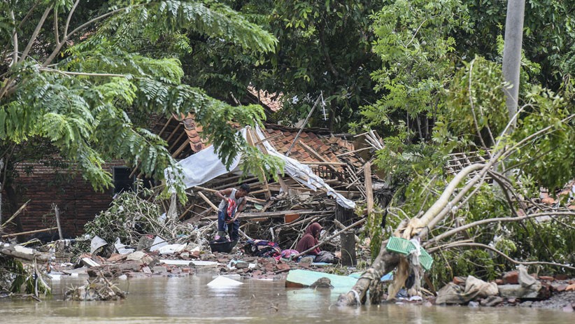 Begini Kondisi Desa di Pebayuran Hancur akibat Tanggul Sungai Citarum Jebol - Bagian 2