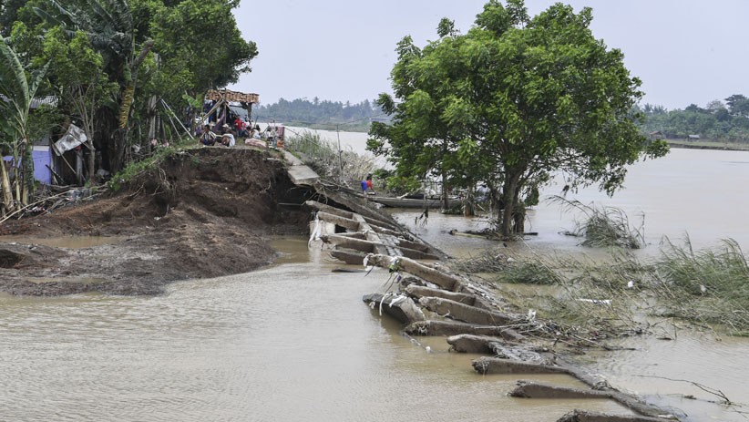 Begini Kondisi Desa di Pebayuran Hancur akibat Tanggul Sungai Citarum Jebol - Bagian 4