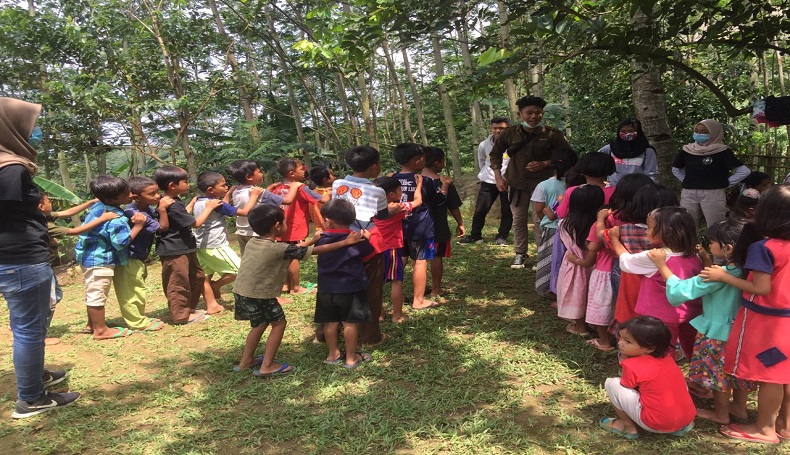 Anak-Anak Korban Banjir di Lembata Jalani Program Trauma Healing