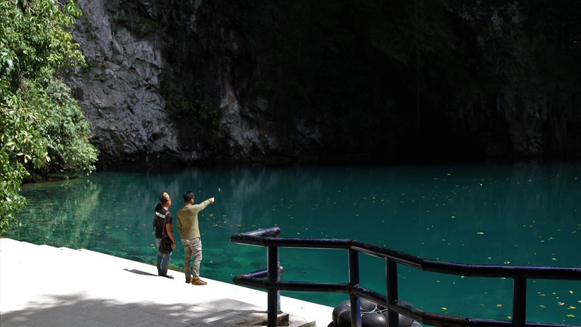 Keindahan Danau Biru Kolaka Utara Ramai Dikunjungi Wisatawan - Bagian 1