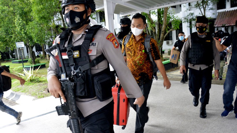 Cari Bukti Suap Nurdin Abdullah, KPK Geledah Kantor Gubernur Sulsel - Bagian 2