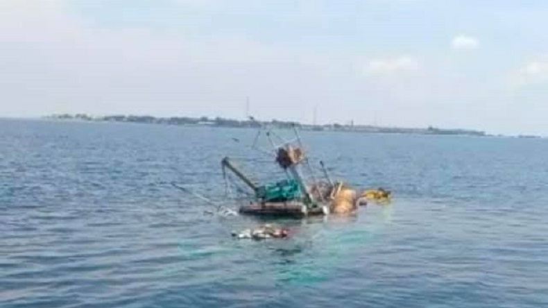 Kapal dari Sibolga Sumut Tenggelam di Perairan Agam, 2 Nelayan Hilang