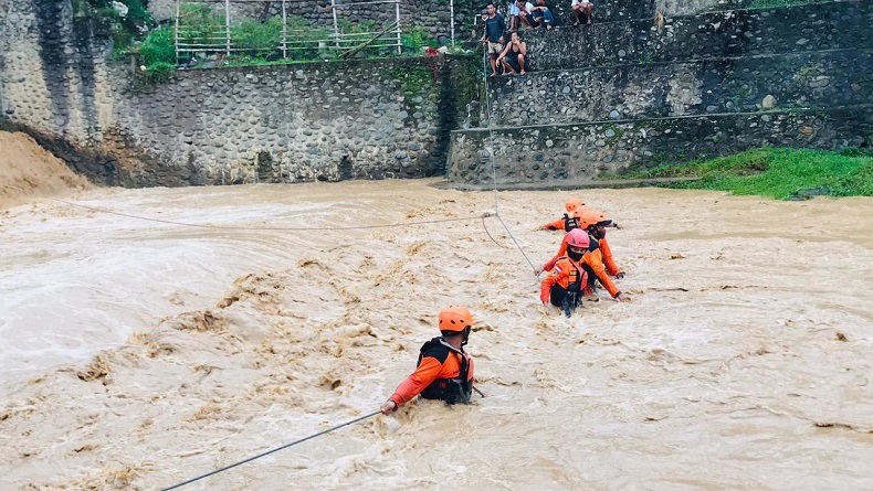 2 Bocah Hilang Terseret Arus Sungai Latupa Ditemukan Meninggal Dunia