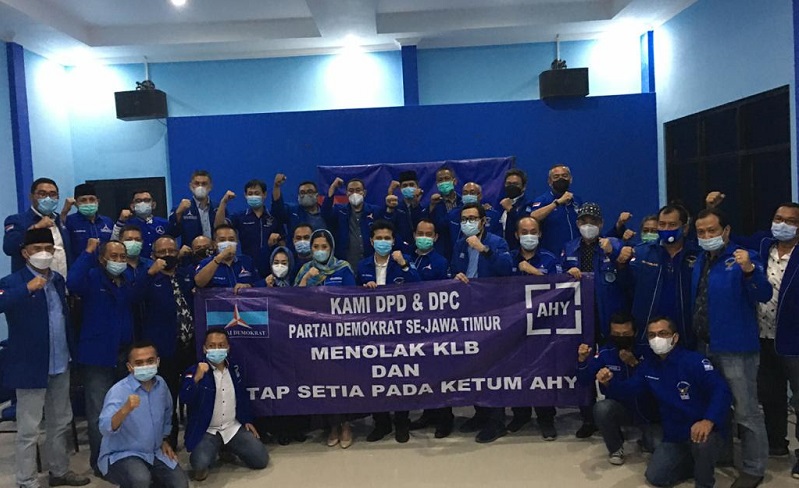 Pengurus Demokrat se-Jatim Ikrar Setia kepada AHY di Depan Notaris