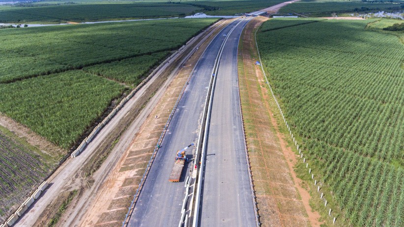 Progres Pembangunan Jalan Tol Palembang-Muara Enim Sepanjang 64,8 Km - Bagian 1
