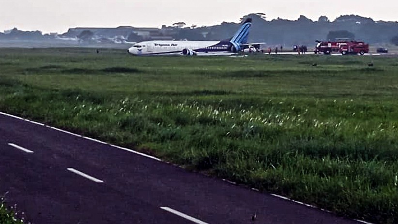 Pesawat Kargo Trigana Air Tergelincir di Bandara Halim Perdanakusuma - Bagian 1