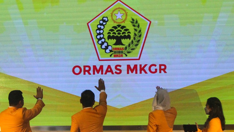 Airlangga Hartarto Acungkan Jempol saat Didukung MKGR sebagai Capres 2024 - Bagian 4