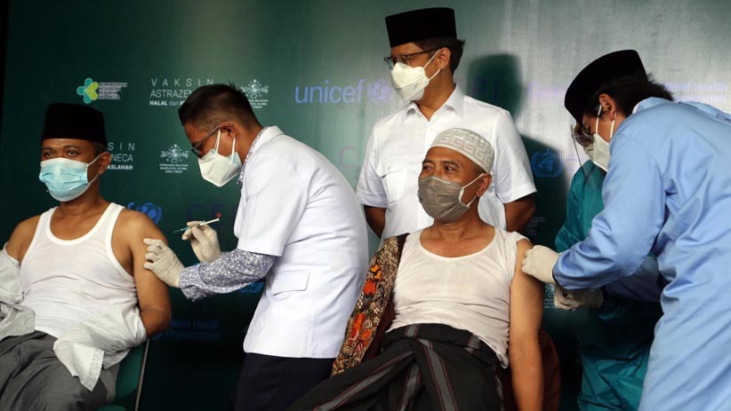 100 Kiai Muda NU Jawa Timur Disuntik Vaksin Covid-19 AstraZeneca - Bagian 3