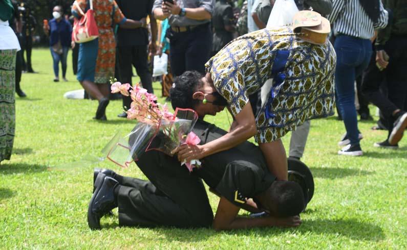 Momen Mengharukan 1000 Prajurit asal Papua Resmi Sandang Pangkat Sersan Dua