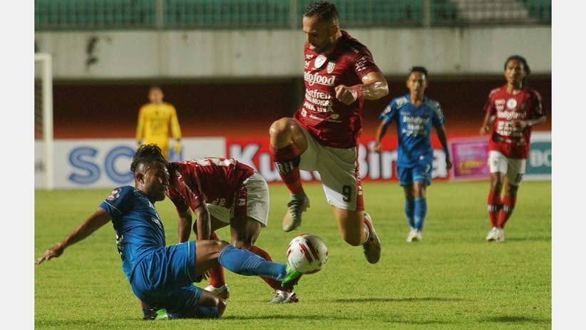 Persib Bandung Vs Bali United Sama Kuat, Petandingan Imbang 1-1 - Bagian 2