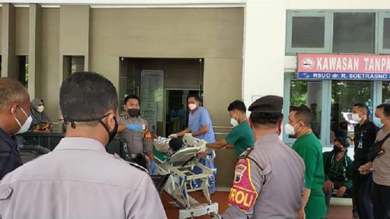 Astaga, Pria Ini Ditemukan Tergeletak di Kamar Mandi SPBU sambil Cium Sabun