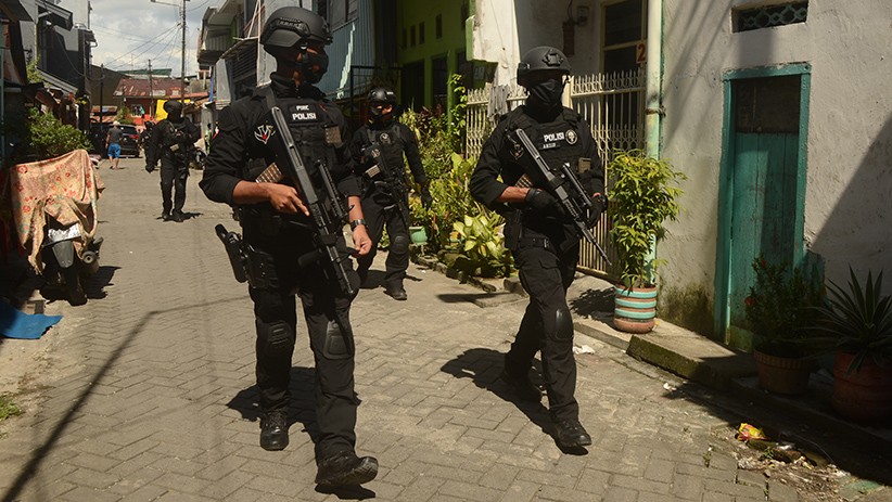 Rumah Terduga Pelaku Bom Bunuh Diri Gereja Katedral Makassar Digeledah Polisi - Bagian 1