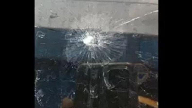 Terekam CCTV, Bus Trans Metro Deli Diduga Ditembak OTK