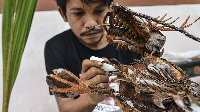 Bonsai Pohon Kelapa Berbentuk Ayam hingga Naga Dijual Rp500.000 - Bagian 1