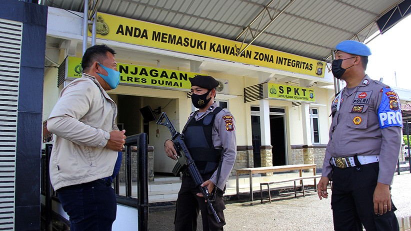 Pengamanan Objek Vital Diperketat Pascaledakan Bom Bunuh Diri - Bagian 1