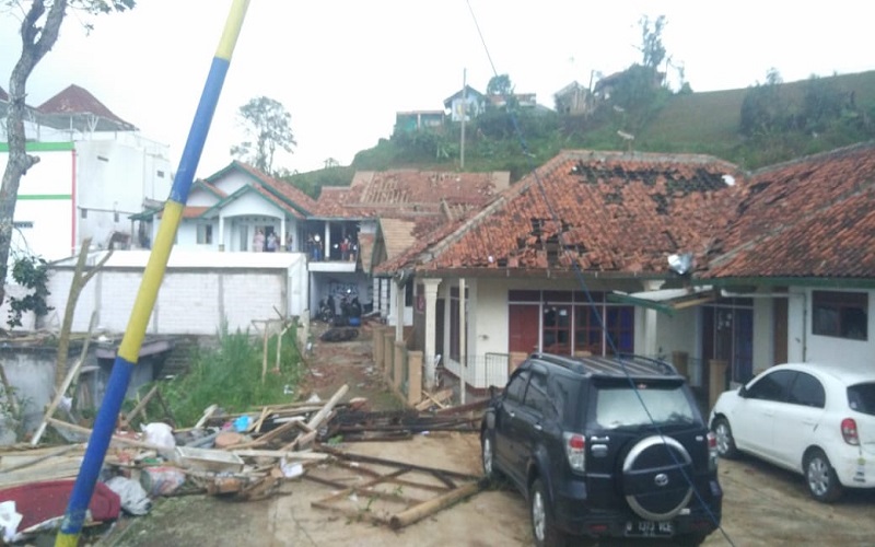 206 Rumah Rusak, Ini Analisis BMKG terkait Puting Beliung di Cimenyan Bandung