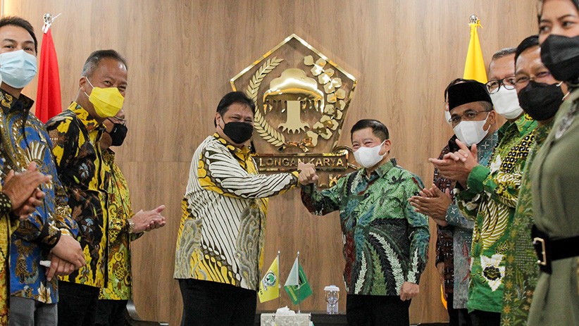 Airlangga Hartarto Bertemu Suharso Monoarfa Bahas Politik dan Ekonomi - Bagian 1