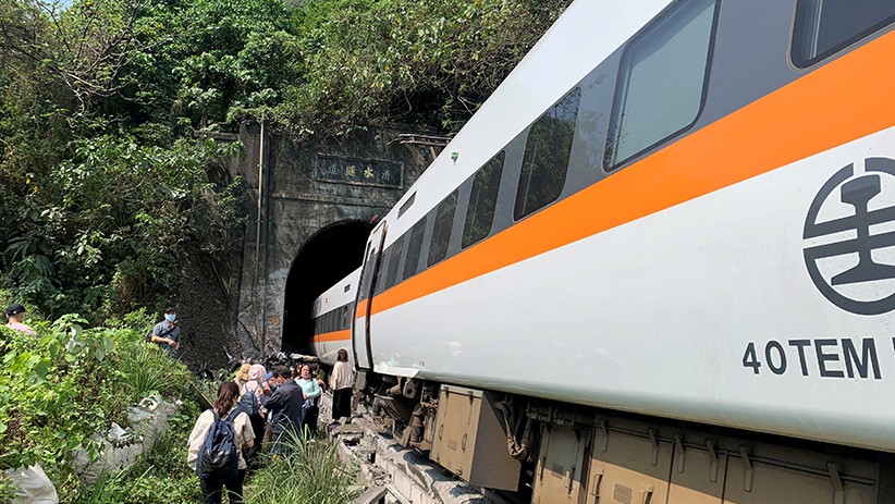 Kecelakaan Maut Kereta Tabrak Truk di Taiwan, 48 Orang Tewas - Bagian 4