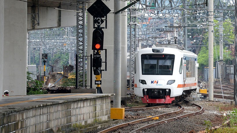 Penampakan Kereta Bandara Premium, Tarif Mulai Rp5.000 - Bagian 5