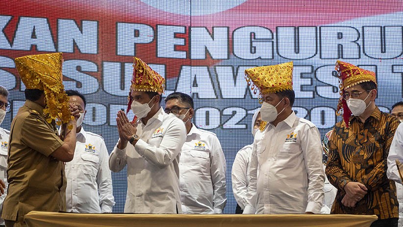 Anindya Bakrie Lantik Pengurus KADIN Sulawesi Tengah - Bagian 1