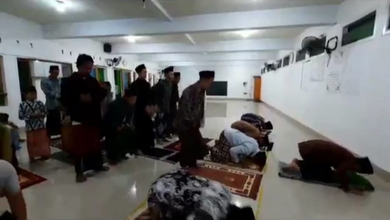 5 Fakta Salat Tarawih Supercepat di Indramayu, Nomor 3 Bikin Kaget