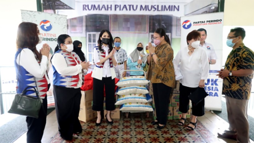 HUT ke-5 Kartini Perindo Kunjungi Panti Asuhan Muslimin  - Bagian 1