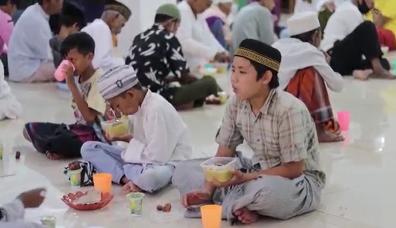 Bubur Arab, Sajian Buka Puasa di Masjid Agung Jami Singaraja Bali