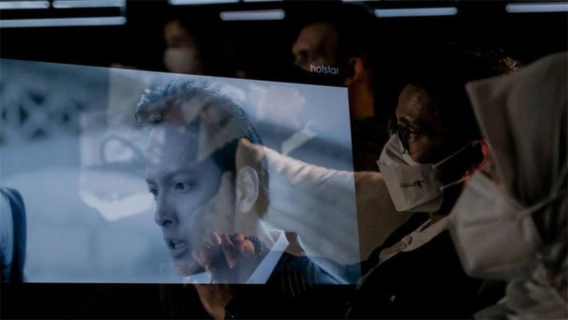 Dukung Perfilman Indonesia, Sandiaga Uno Ajak Istri Nonton Surga yang Tidak Dirindukan 3 - Bagian 2