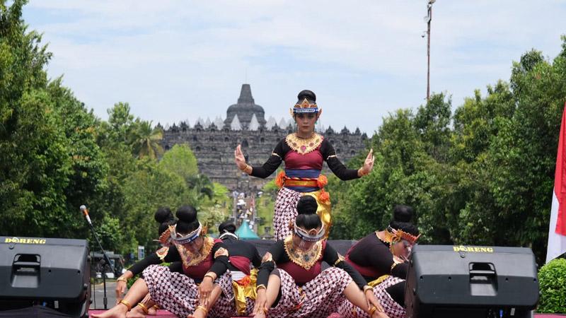  Kisah Sukses Anak Saudagar Kaya dalam Pementasan Sendratari Maitrakanyaka